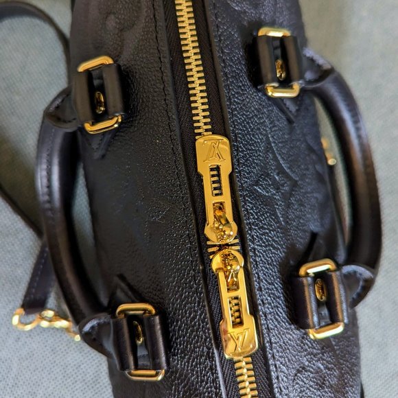 Empreinte Monogram Giant Speedy Bandouliere 20 Black - LIKE NEW! - Picture 7 of 11